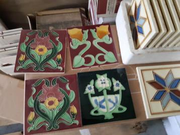 Aparte tegeltjes te koop beschikbaar voor biedingen