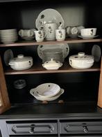 Johann Seltmann Bavaria Servies met Bloemmotief en, Antiek en Kunst, Ophalen