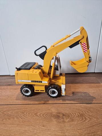 Bruder Liebherr graafmachine kraan beschikbaar voor biedingen