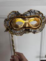 Dans-theater : Venitiaanse oogmaskers goud en zilver, Ophalen, Gebruikt, Toneelattributen of Onderdelen