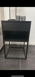 IKEA VIKHAMMER Nachtkastjes - Zwart 2 stuks, Huis en Inrichting, Slaapkamer | Nachtkastjes, Ophalen, Zo goed als nieuw, Minder dan 45 cm