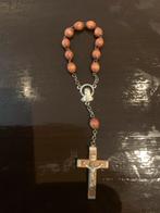 Katholiek kruisje met houten kralen, Antiek en Kunst, Ophalen of Verzenden