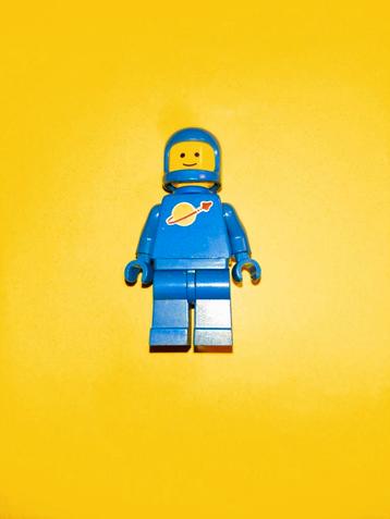 LEGO SPACE BLUE CLASSIC SPACEMAN FIGUUR/POPPETJE  beschikbaar voor biedingen