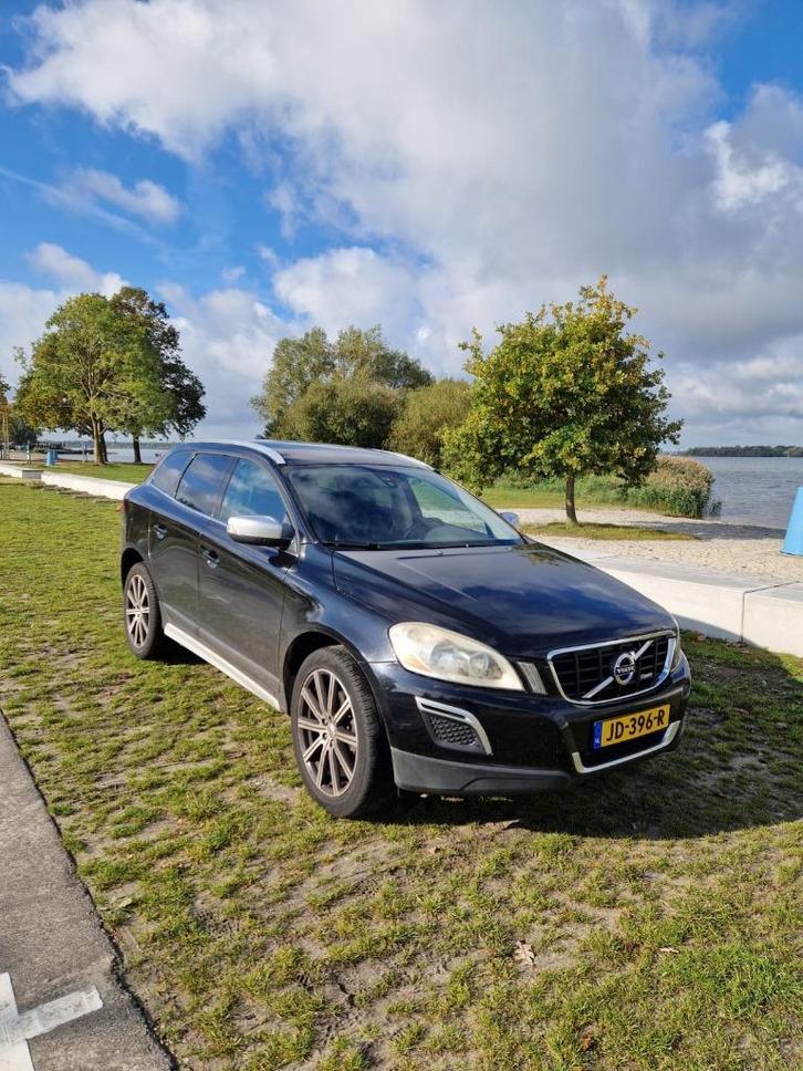 Volvo XC60 2.0 T Powershift 2010 Zwart, Auto's, Volvo, Particulier, XC60, Airconditioning, Bluetooth, Centrale vergrendeling, Cruise Control