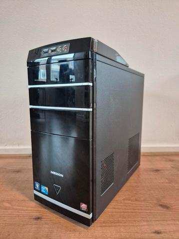 Medion MD8354 desktop incl. muis en toetsenbord beschikbaar voor biedingen