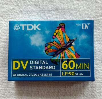Nieuw in ongeopende verpakking TDK mini DV cassette beschikbaar voor biedingen
