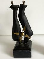 Beeld Corry Ammerlaan Staan voor de Zaak, Antiek en Kunst, Antiek | Koper en Brons, Verzenden, Brons