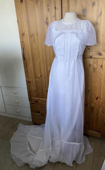 Vintage / Trouwjurk / wit / Jaren '70 beschikbaar voor biedingen