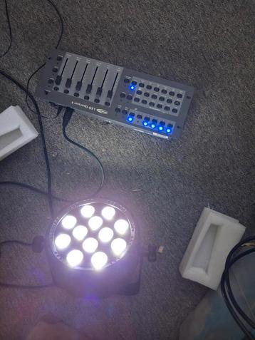 6 LED Spots + Lightdesk - Toneelverlichting beschikbaar voor biedingen