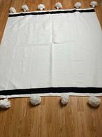 byBazz Plaid / Deken - Wit met Zwarte Streep & Pompons, Ophalen of Verzenden, Zo goed als nieuw