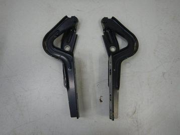 VW ID4 Motorkapscharnieren Set Links+rechts 11A823302 beschikbaar voor biedingen