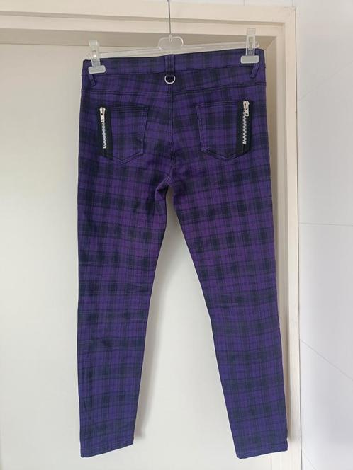 ZGAN paarse zwarte geruite jeans van Banned Alternative, Kleding | Dames, Broeken en Pantalons, Zo goed als nieuw, Maat 38/40 (M)