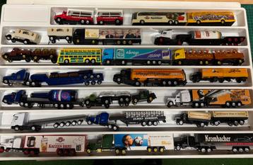 1.87 trucks met show vitrine beschikbaar voor biedingen