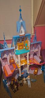 Frozen Kasteel met toebehoren, Ophalen of Verzenden, Gebruikt, Poppenhuis