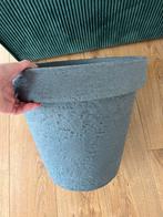 Grijze Bloempot, Overige materialen, Rond, Binnen, Zo goed als nieuw