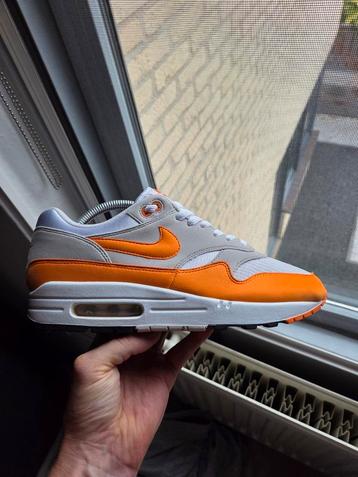 Nike Air Max 1 Anniversary Orange  beschikbaar voor biedingen