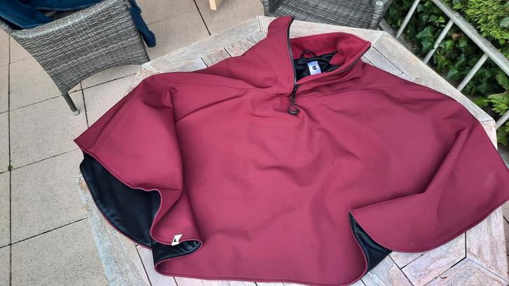 ROLSTOEL ZOMER CAPE  / MERK DAPR, Kleding | Dames, Jassen | Winter, Zo goed als nieuw, Maat 36 (S), Rood, Ophalen of Verzenden