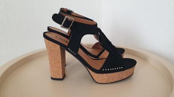 Hobbs sandalen op hak 39 beschikbaar voor biedingen