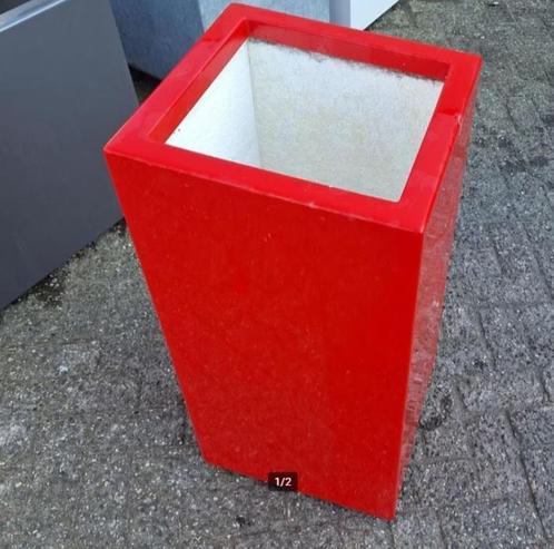 Bloembak rood polyester Adezz 40x40x80cm, Tuin en Terras, Bloembakken en Plantenbakken, Nieuw, Overige materialen, 60 cm of meer