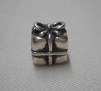 Zilveren Pandora bedel Cadeautje nr.165, Verzenden, Pandora, Zo goed als nieuw, 1 bedel