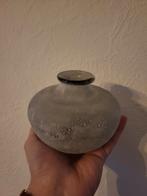 Mat grijze Dutz vaas, Ophalen of Verzenden, Overige kleuren, Minder dan 50 cm