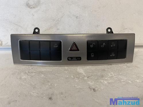 MERCEDES C klasse W203 Middenconsole alarmlicht schakelaar 2, Auto-onderdelen, Dashboard en Schakelaars, Mercedes-Benz, Gebruikt