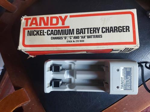 Tandy vintage batterijlader, Audio, Tv en Foto, Opladers, Gebruikt, Ophalen of Verzenden