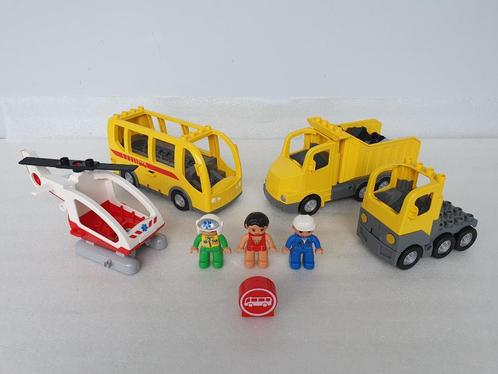 Lot Lego Duplo met 4 voertuigen en 3 figuren, Kinderen en Baby's, Speelgoed | Duplo en Lego, Gebruikt, Duplo, Ophalen of Verzenden