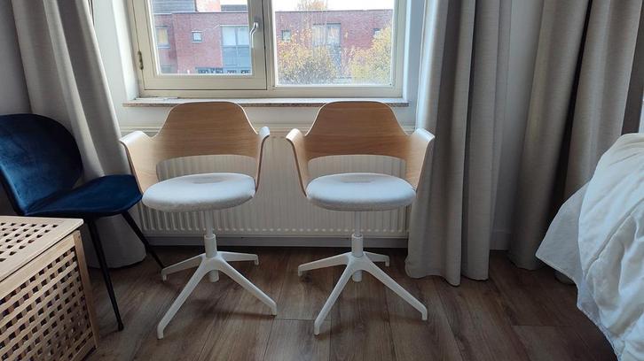 2x Ikea Fjällberget bureaustoel eikenfineer, Huis en Inrichting, Stoelen, Nieuw, Twee, Hout, Stof, Bruin, Ophalen