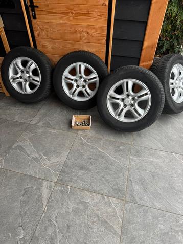 orig kia sportage wielen set 235-60-16 michelin cross climat beschikbaar voor biedingen