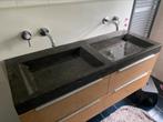 Wastafelblad natuursteen gezoet 140cm, Huis en Inrichting, Badkamer | Badkamermeubels, Ophalen, Gebruikt, 100 tot 150 cm, Wasbak of Wastafel