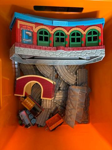 Thomas de Trein Set - Baan en Treintjes beschikbaar voor biedingen