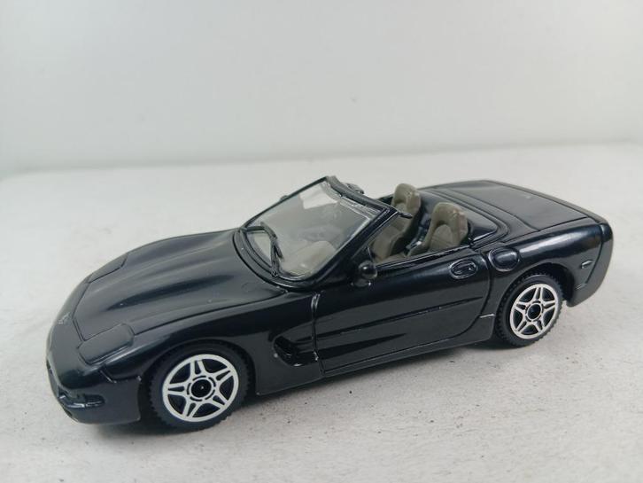 bburago 1/43 chevrolet corvette, Hobby en Vrije tijd, Modelauto's | 1:43, Zo goed als nieuw, Auto, Overige merken, Ophalen of Verzenden