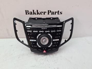 Radiobedienings paneel van een Ford Fiesta beschikbaar voor biedingen