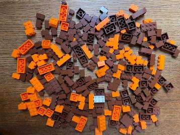 Lot LEGO 200 Bricks Reddish Brown Oranje diverse afmetingen beschikbaar voor biedingen