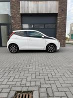 Toyota Aygo 1.0 X-play 2021 LM velgen | Carplay | Clima, Voorwielaandrijving, 4 stoelen, Wit, Origineel Nederlands