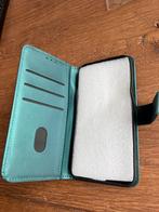 Groen iPhone 13 Pro Hoesje - Nieuw, lichte schade, Ophalen of Verzenden, Nieuw, IPhone 13 Pro, Hoesje of Tasje