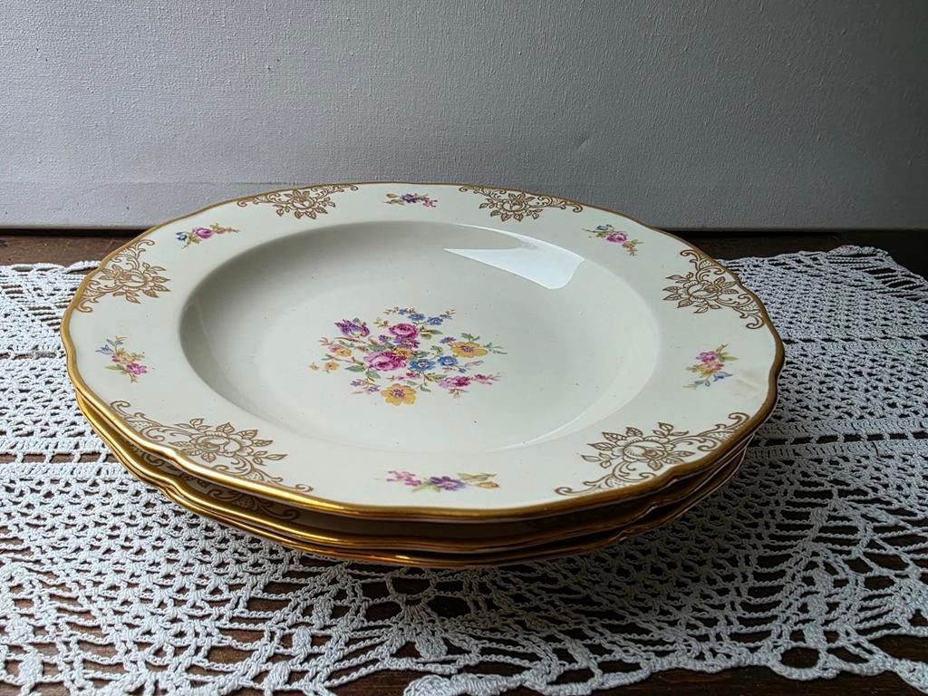 Borden Bavaria Rosa roomwit bloemetjes, Ophalen of Verzenden