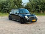 Mini 1.6 16V Cooper S 200PK 2002 Zwart JCW Works 200 Miltek, Auto's, Mini, Voorwielaandrijving, 4 stoelen, Handgeschakeld, Particulier