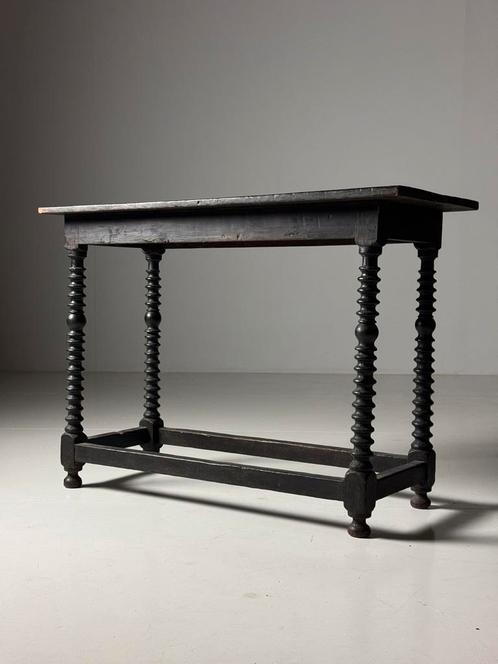 Spaanse Sidetable 18e eeuw antiek, Antiek en Kunst, Antiek | Meubels | Tafels, Ophalen