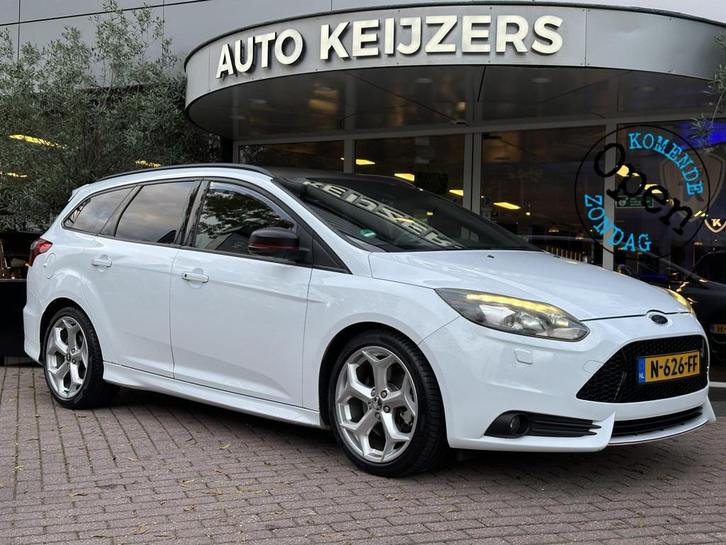 Ford Focus Wagon 2.0 EcoBoost ST-2 Recaro Stoelverw. Cruise, Auto's, Ford, Bedrijf, Te koop, Focus, ABS, Achteruitrijcamera, Airbags
