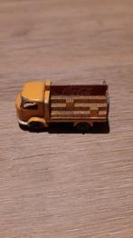 Coca cola gele vrachtwagen lesney, Ophalen of Verzenden, Gebruikt, Bus of Vrachtwagen