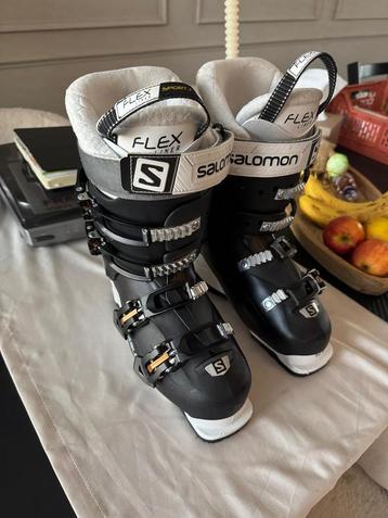 Skischoenen Salomon maat 38 beschikbaar voor biedingen