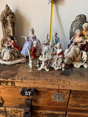 6 vintage grotere porcelijnen beelden ( niet los te koop ) beschikbaar voor biedingen