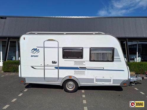 Knaus Sport 400 LK STAPELBED EN VOORTENT, Caravans en Kamperen, Caravans, tot en met 4, 750 - 1000 kg, Standaardzit, Knaus, Dwars-stapelbed