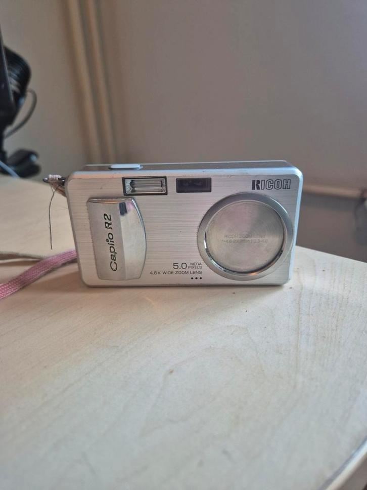 Ricoh Caplio R2 Digitale Camera - 5.0 MP, 4.8x Zoom, Audio, Tv en Foto, Fotocamera's Digitaal, Gebruikt, Compact, Overige Merken