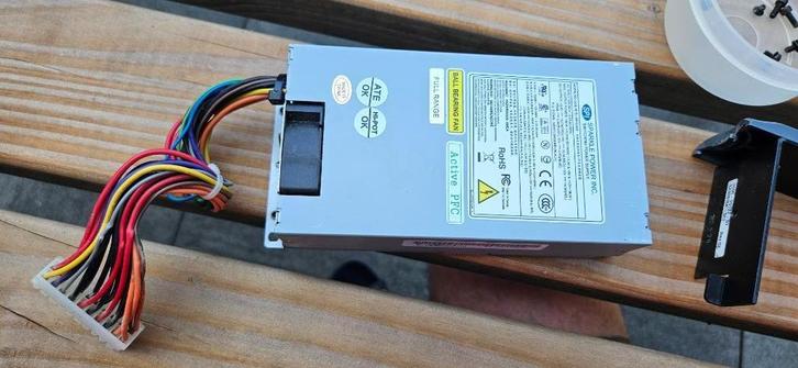 PowerSupply Voedingen 12 Volt, 3,3 Volt en 5 Volt 14 Ampere, Computers en Software, Interne voedingen, Zo goed als nieuw, Ophalen of Verzenden