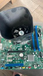 Medion Mainboard + 4GB Geheugen, Computers en Software, Moederborden, Ophalen of Verzenden, Gebruikt, DDR3