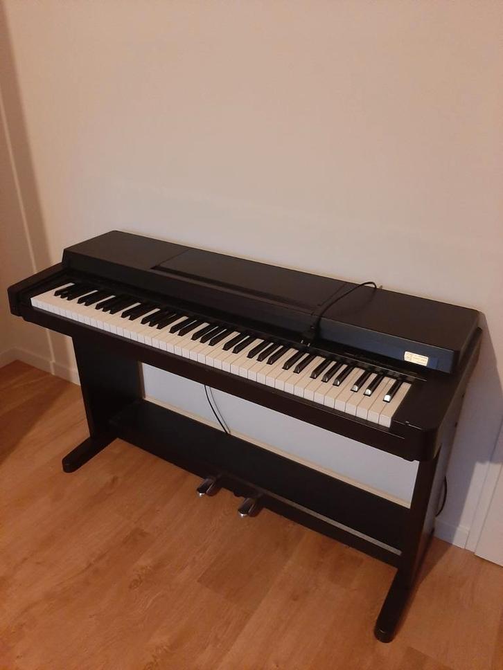 Yamaha Clavinova CLP-250 Digitale Piano, Muziek en Instrumenten, Piano's, Gebruikt, Zwart, Ophalen