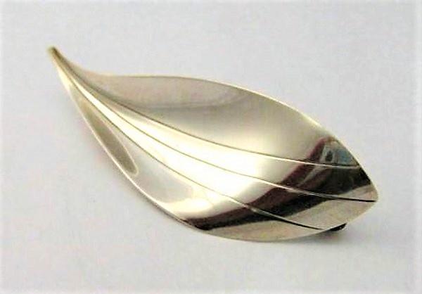 Modernist broche blad Max Standager DK, sterling zilver (672, Sieraden, Tassen en Uiterlijk, Broches, Zo goed als nieuw, Zilver